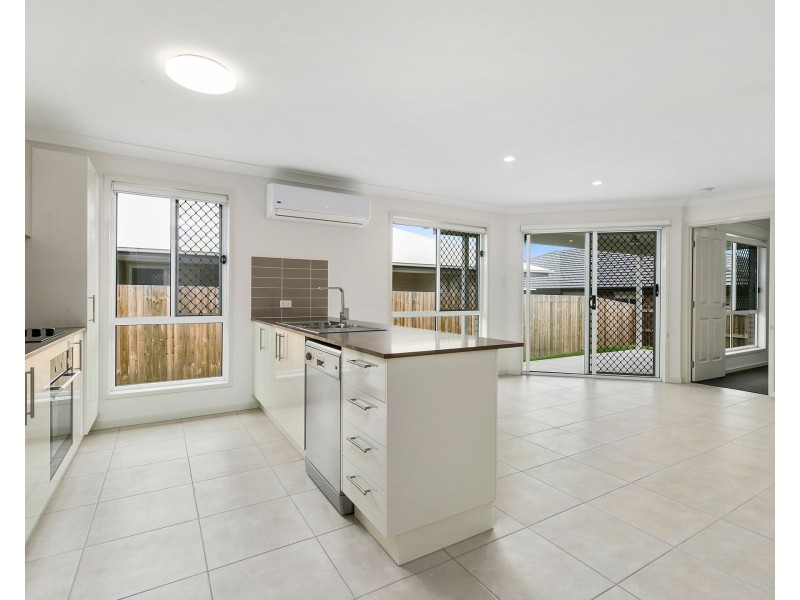 1/4 Williams Street, Collingwood Park QLD 4301