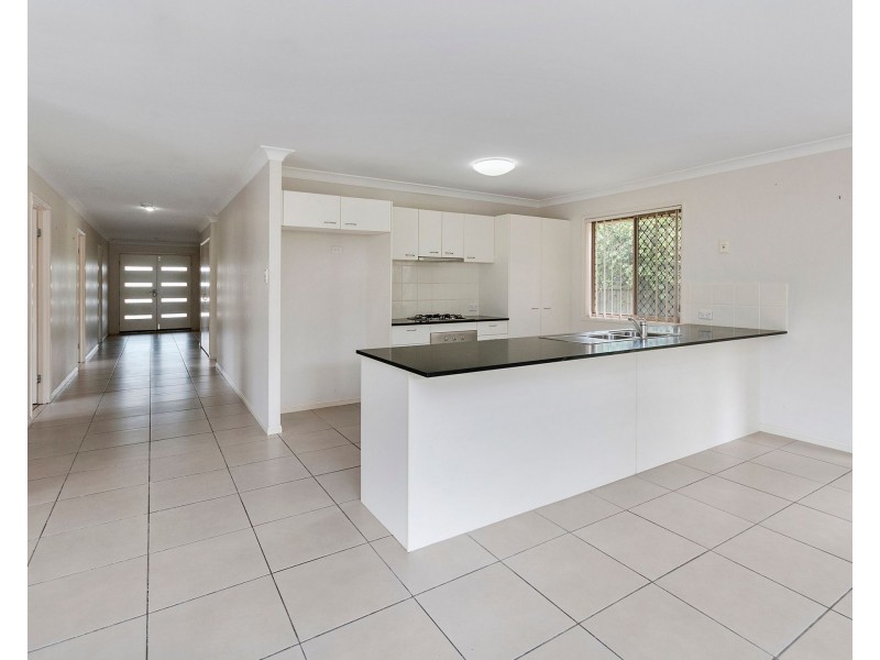 226 Henty Drive, Redbank Plains QLD 4301