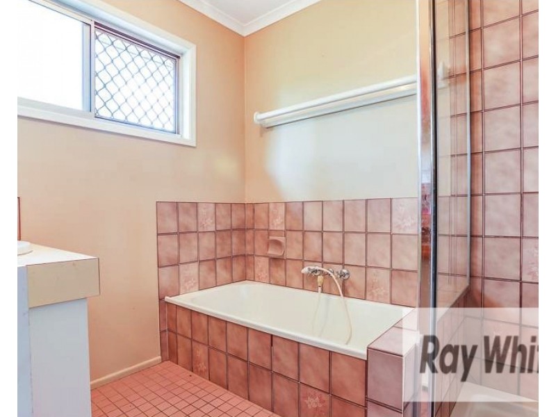 2 Shanahan Parade, Redbank Plains QLD 4301