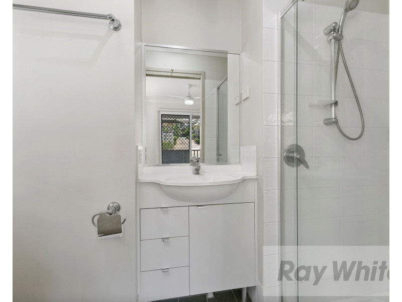 27 Spencer Street, Redbank QLD 4301