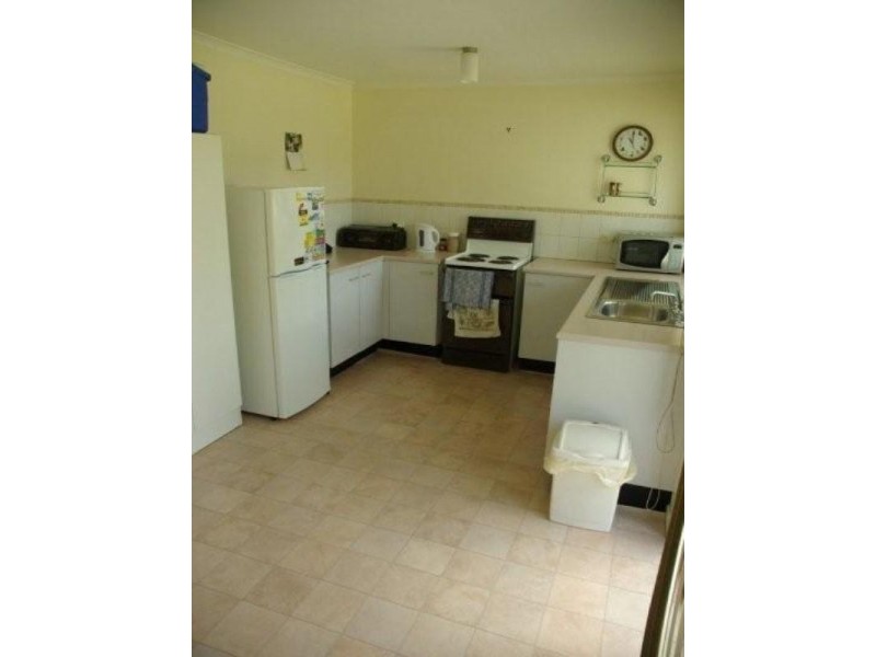 5 Knowles Close, Redbank Plains QLD 4301