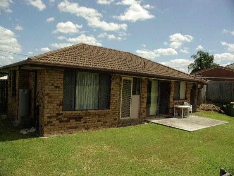 5 Knowles Close, Redbank Plains QLD 4301