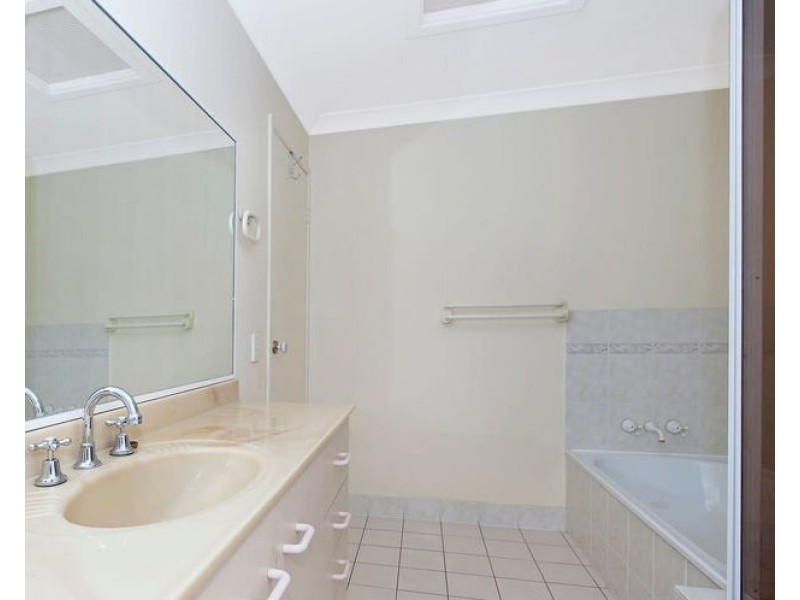 3/236 Redbank Plains Road, Bellbird Park QLD 4300