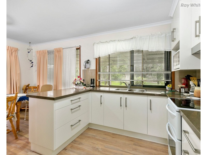16 Irving Court, Collingwood Park QLD 4301