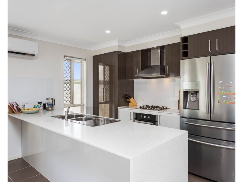 9 Foxtail Road, Ripley QLD 4306