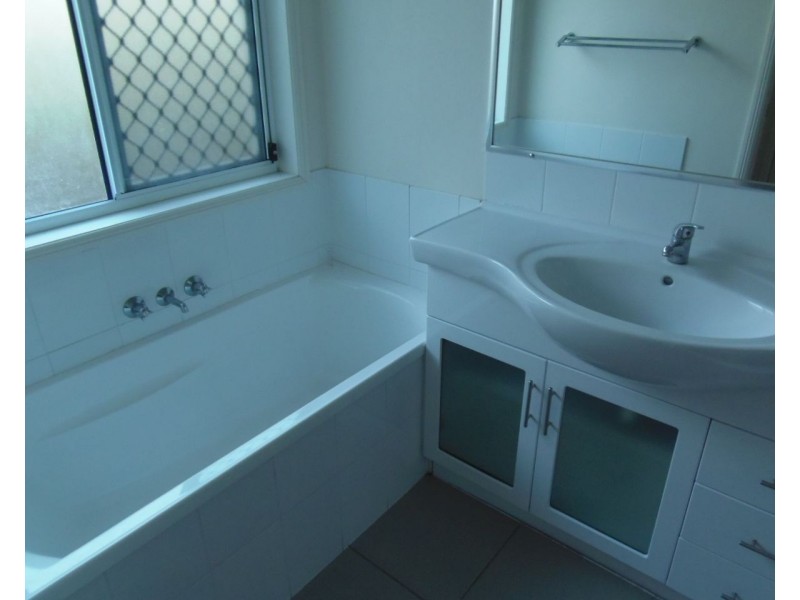 19 Karen Court, Redbank Plains QLD 4301