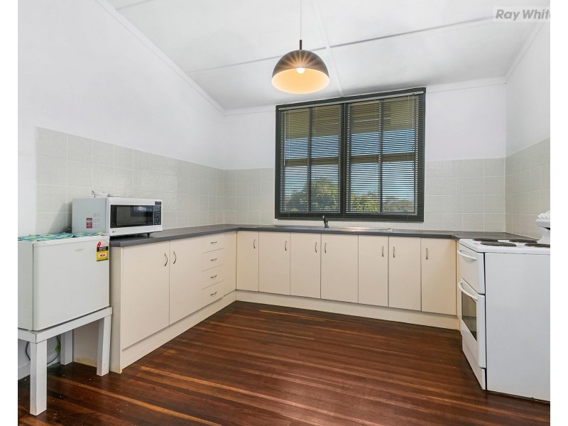 73 Redbank Plains Road, Goodna QLD 4300