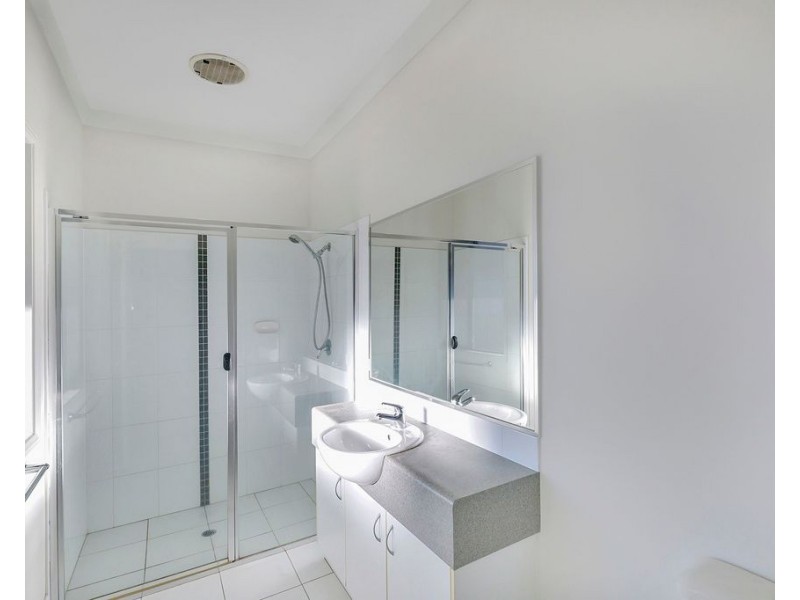 38 Nicholls Drive, Redbank Plains QLD 4301