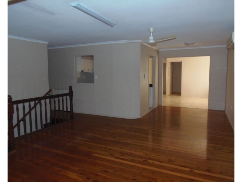 37 Caroline Street, Riverview QLD 4303