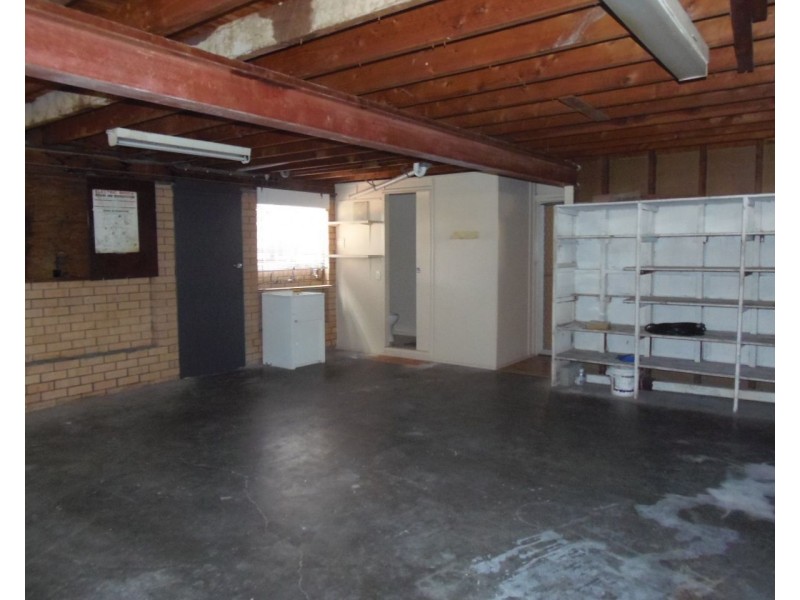 37 Caroline Street, Riverview QLD 4303