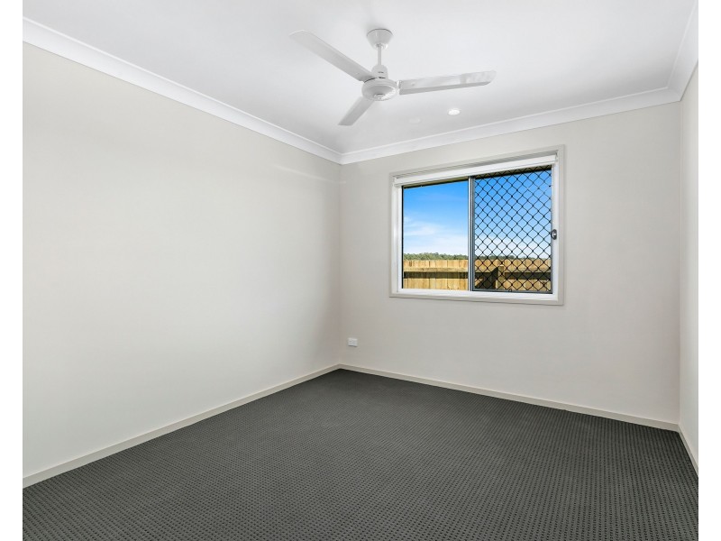 1/13 Paul Place, Collingwood Park QLD 4301