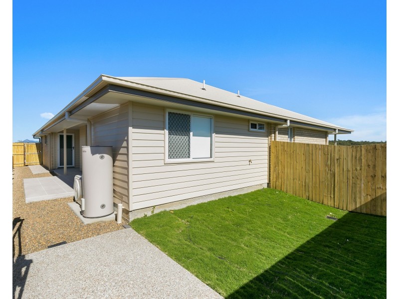 2/13 Paul Place, Collingwood Park QLD 4301