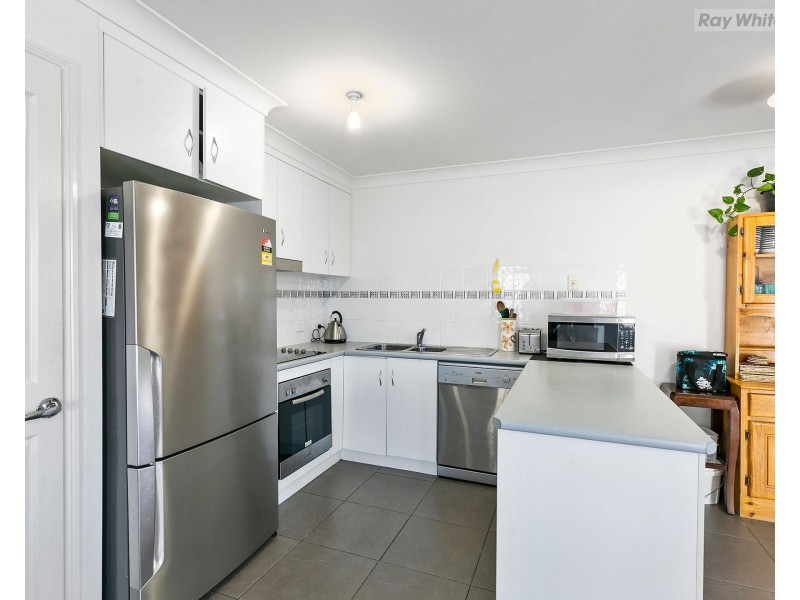 2/46 Berrigan Street, Redbank Plains QLD 4301