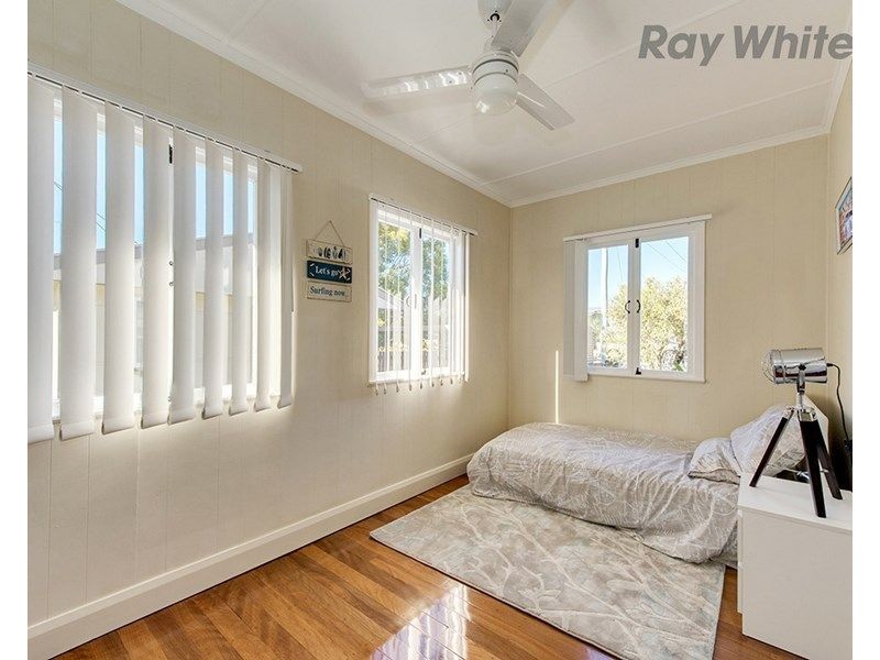 2a George Street, Newtown QLD 4305