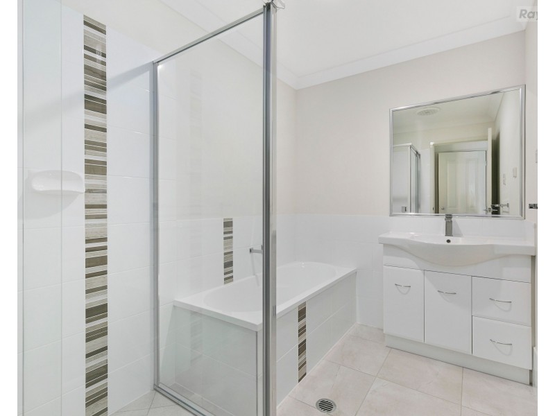 1/11 Simpson Street, Collingwood Park QLD 4301