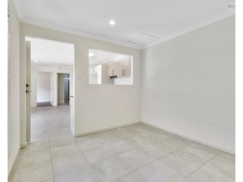 2 11 Simpson Street, Collingwood Park QLD 4301