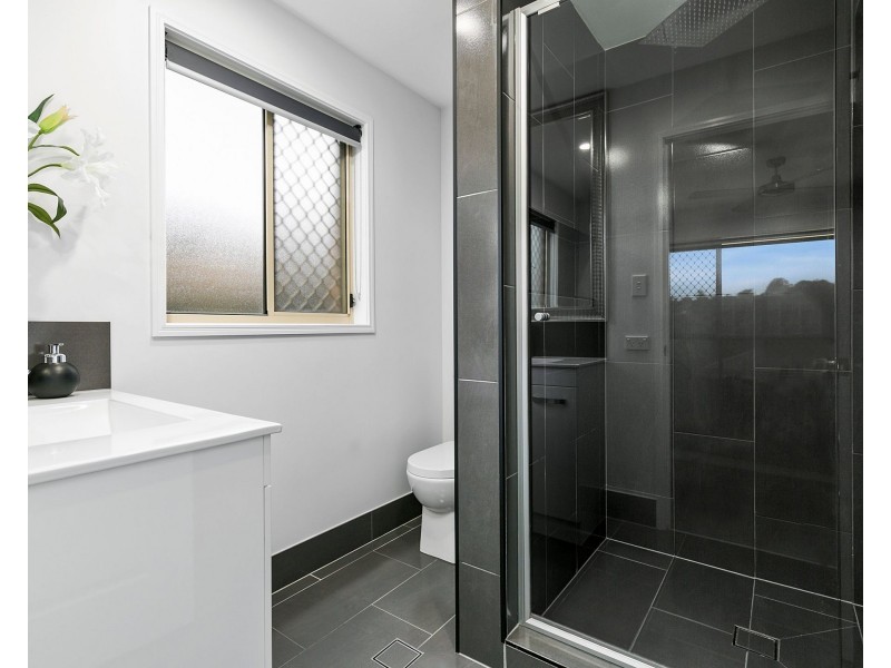 11 Cheihk Crescent, Collingwood Park QLD 4301