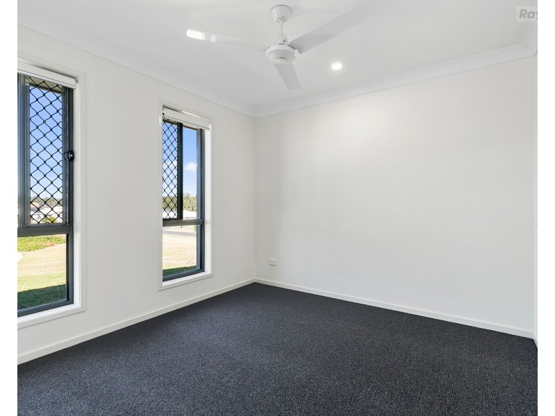 1/11 Norman Close, Collingwood Park QLD 4301