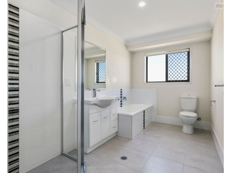 1/11 Norman Close, Collingwood Park QLD 4301