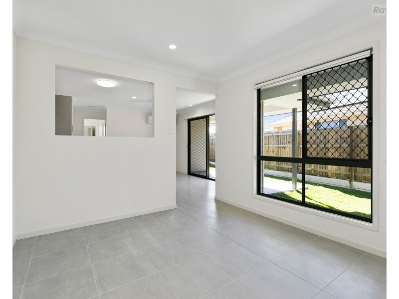 2/11 Norman Close, Collingwood Park QLD 4301