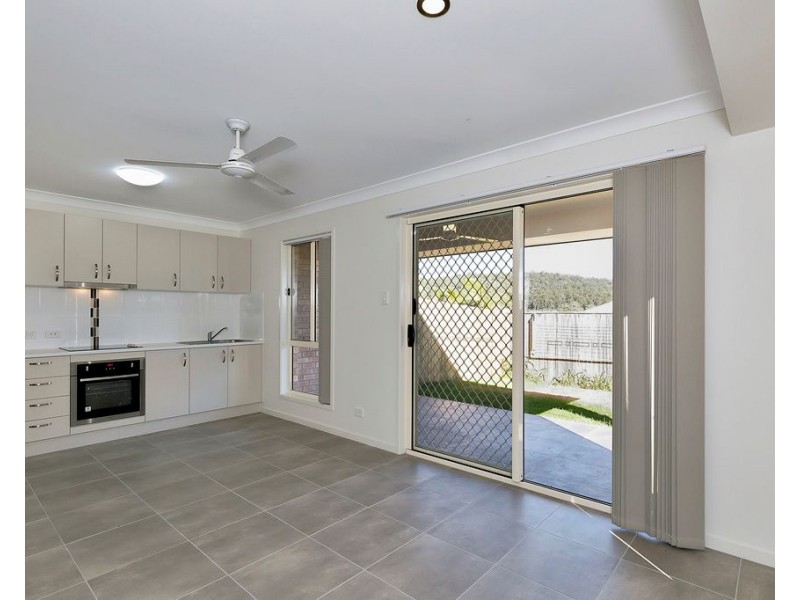 2/120 Alawoona Street, Redbank Plains QLD 4301