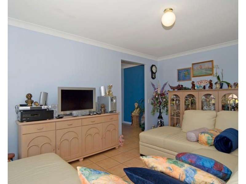 30 Whitmore Crescent, Goodna QLD 4300