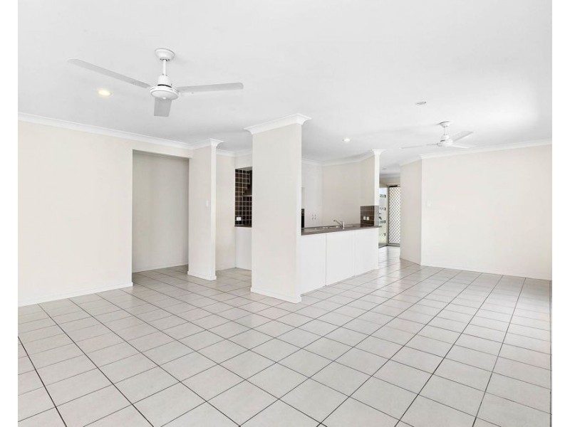 28 Penrose Circuit, Redbank Plains QLD 4301