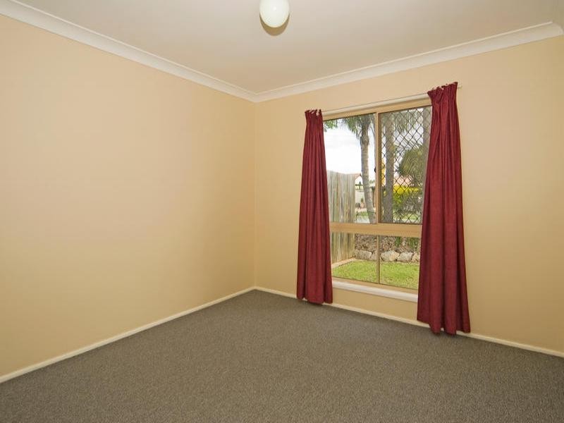 1 Knowles Close, Redbank Plains QLD 4301