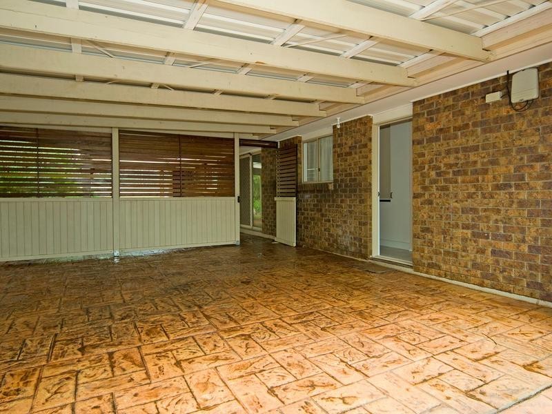 1 Knowles Close, Redbank Plains QLD 4301