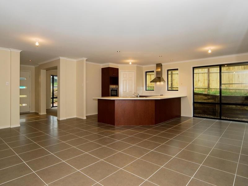 60 Davies Street, Goodna QLD 4300