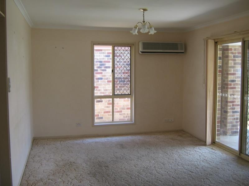 2/11 McBrien Court, Redbank Plains QLD 4301