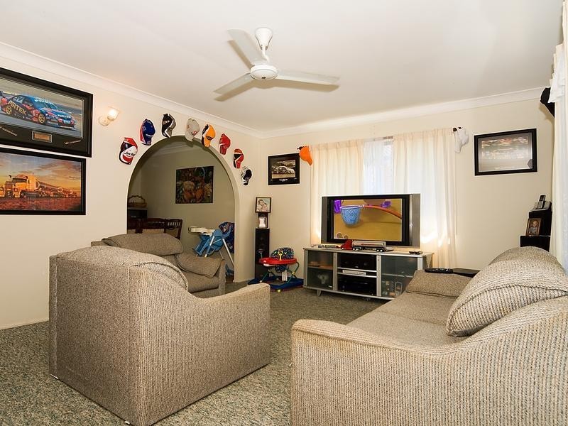 39 Cashmere Street, Redbank Plains QLD 4301