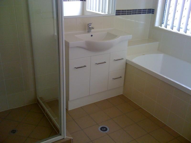 6 Jenny Mcmahon Court, Goodna QLD 4300