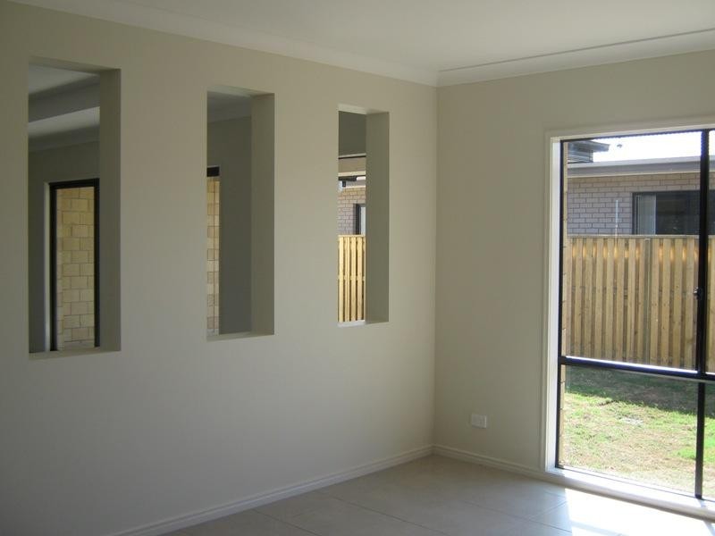 9 Daryl Reinhardt Street, Redbank Plains QLD 4301