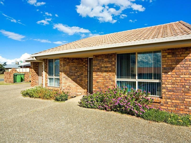 1/4 McBrien Court, Redbank Plains QLD 4301