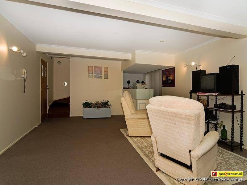 9 Barkala Street, Redbank Plains QLD 4301