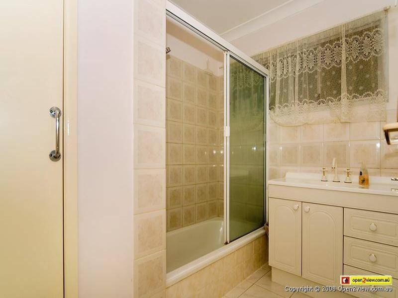 9 Barkala Street, Redbank Plains QLD 4301