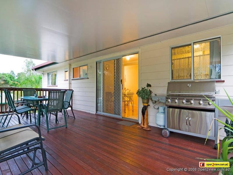 9 Barkala Street, Redbank Plains QLD 4301