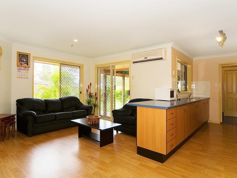 14 Bloodwood Place, Redbank QLD 4301