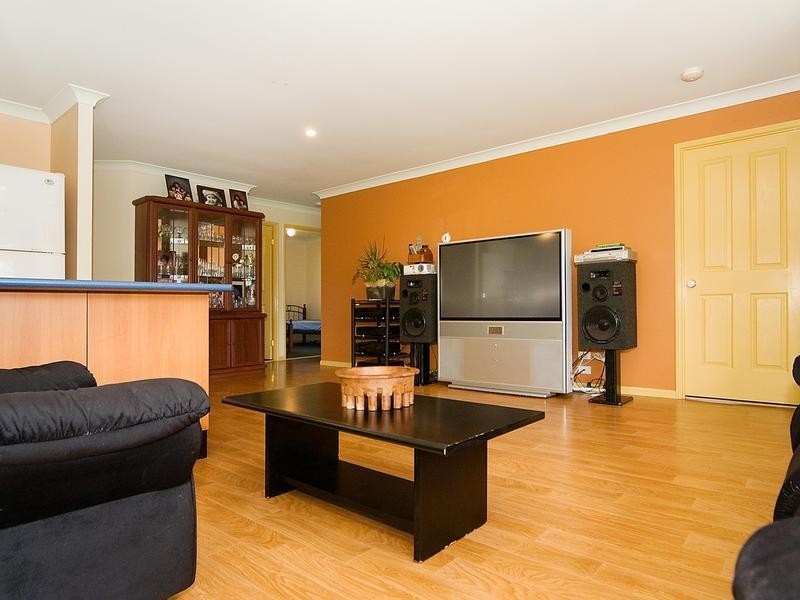 14 Bloodwood Place, Redbank QLD 4301