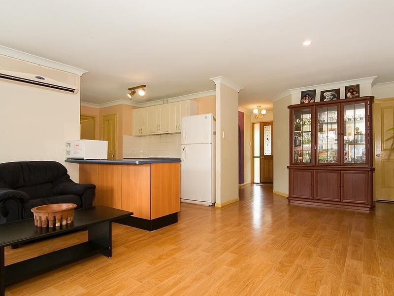 14 Bloodwood Place, Redbank QLD 4301