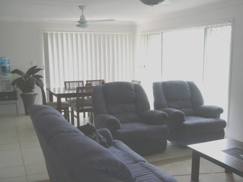 6 Williamson Place, Redbank Plains QLD 4301