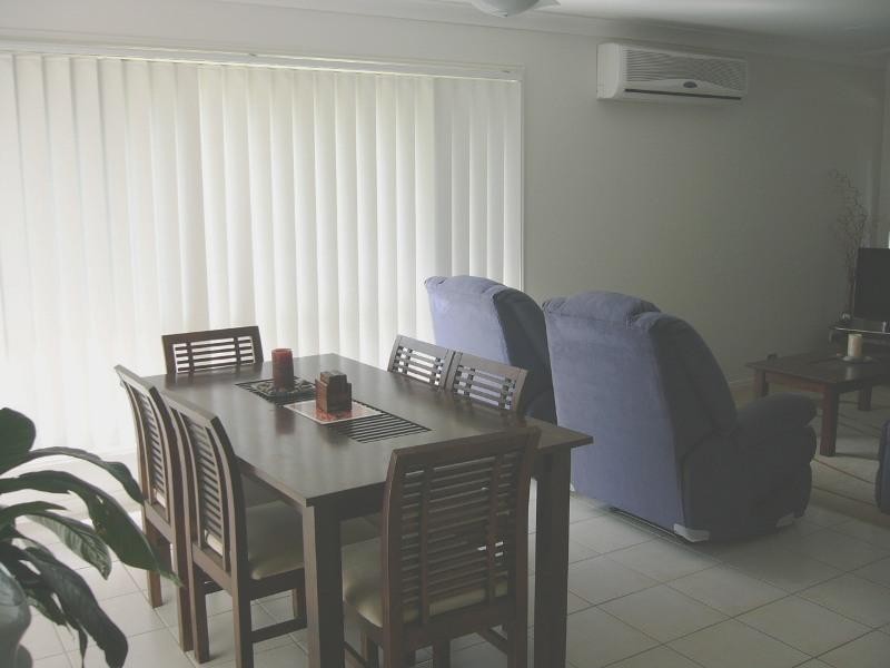 6 Williamson Place, Redbank Plains QLD 4301