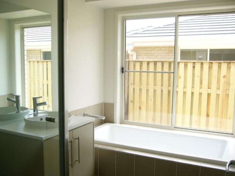 6 Daryl Reinhardt Street, Redbank Plains QLD 4301