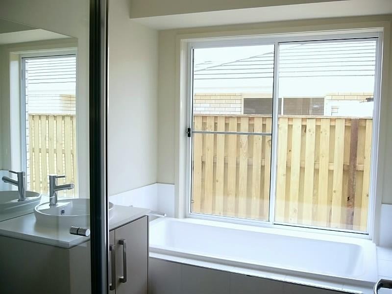 4 Daryl Reinhardt Street, Redbank Plains QLD 4301