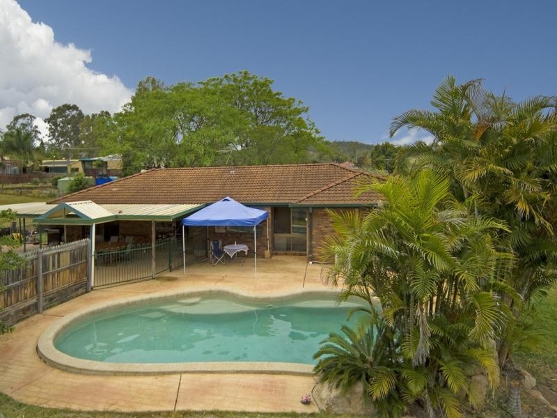 166 Cedar Road, Redbank Plains QLD 4301