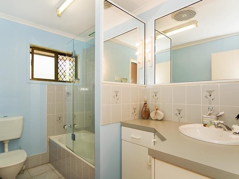 26 Essex Court, Bellbird Park QLD 4300
