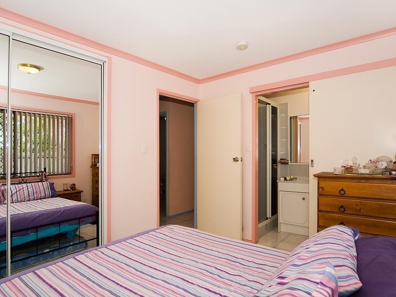 26 Essex Court, Bellbird Park QLD 4300