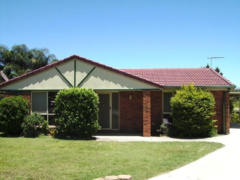 42 Falvey Crescent, Goodna QLD 4300