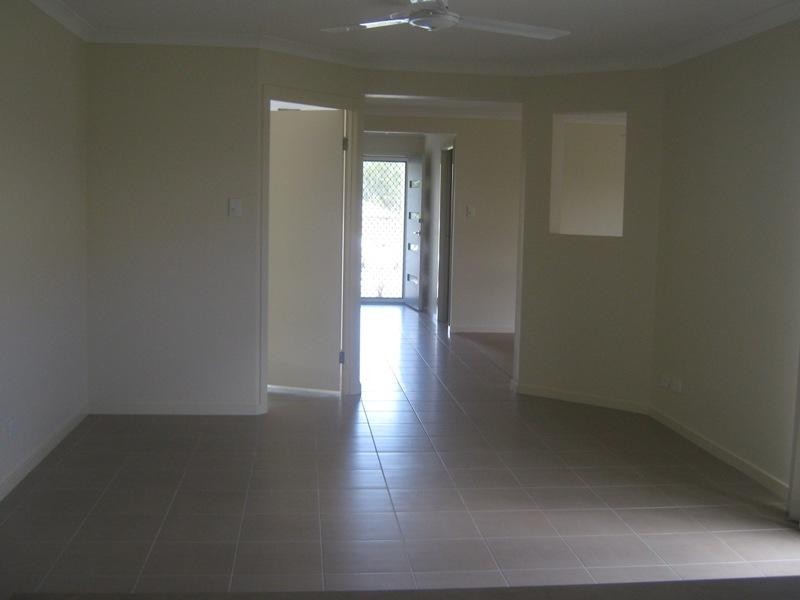 10 Shaun Street, Redbank Plains QLD 4301